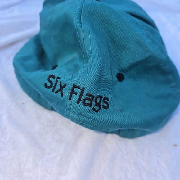 Vintage Six Flags Looney Tunes Pepe LE pew Snapback Hat - Picture 4 of 6